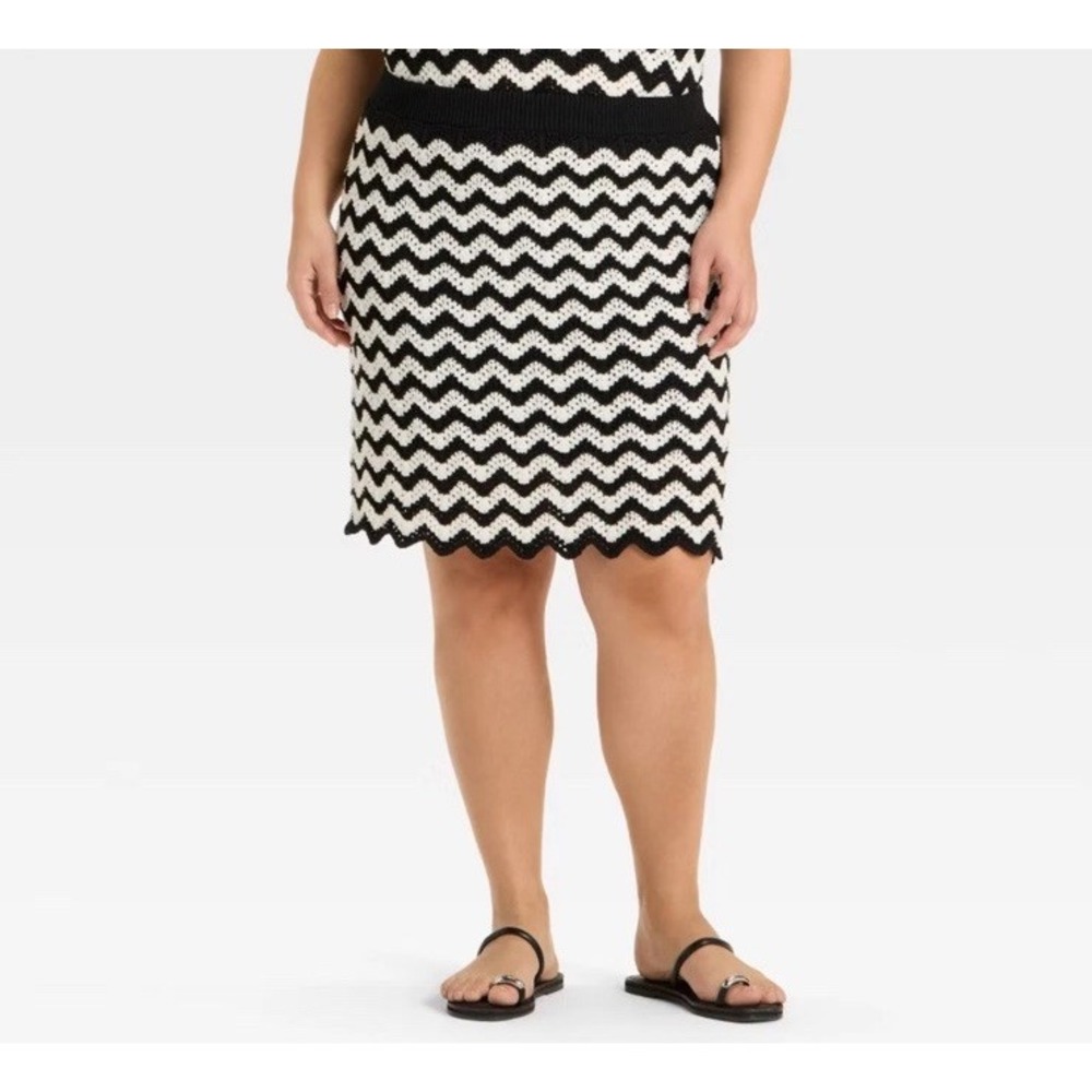 Women's‎ Sweater Mini Skirt - Ava & Viv Black 2X